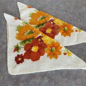 70's Bright Floral Face Cloths - pair - Floral Wash Cloths - NOS - 70's Bathroom